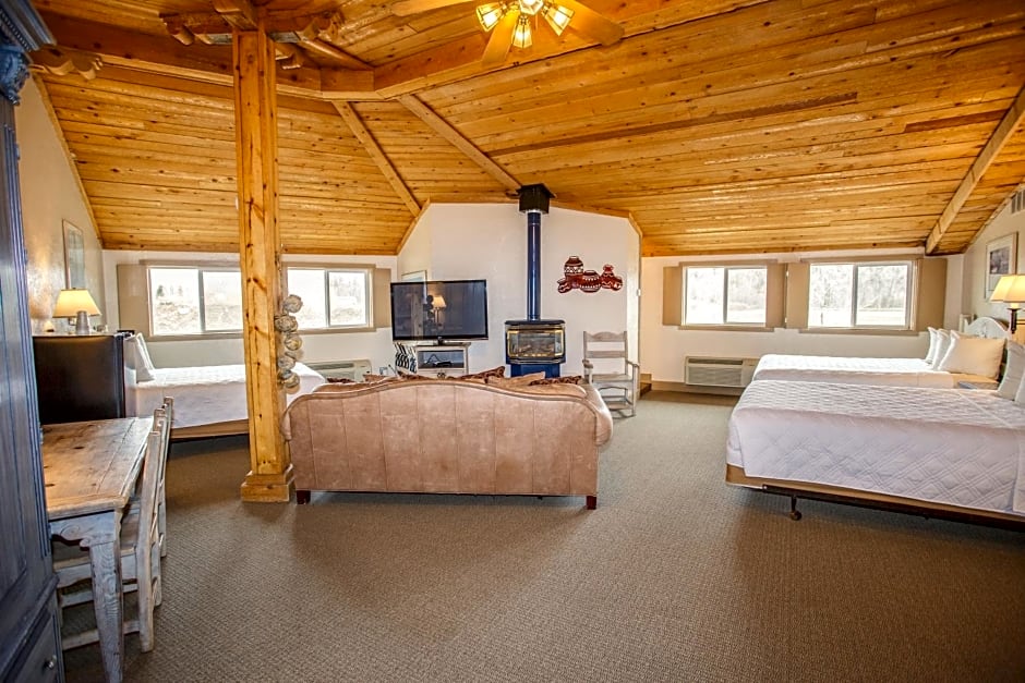Chama Trails Motel
