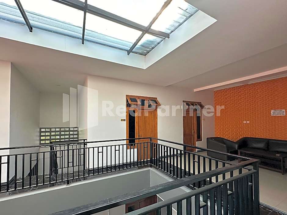 Salim Living RedPartner – Sukoharjo, SD