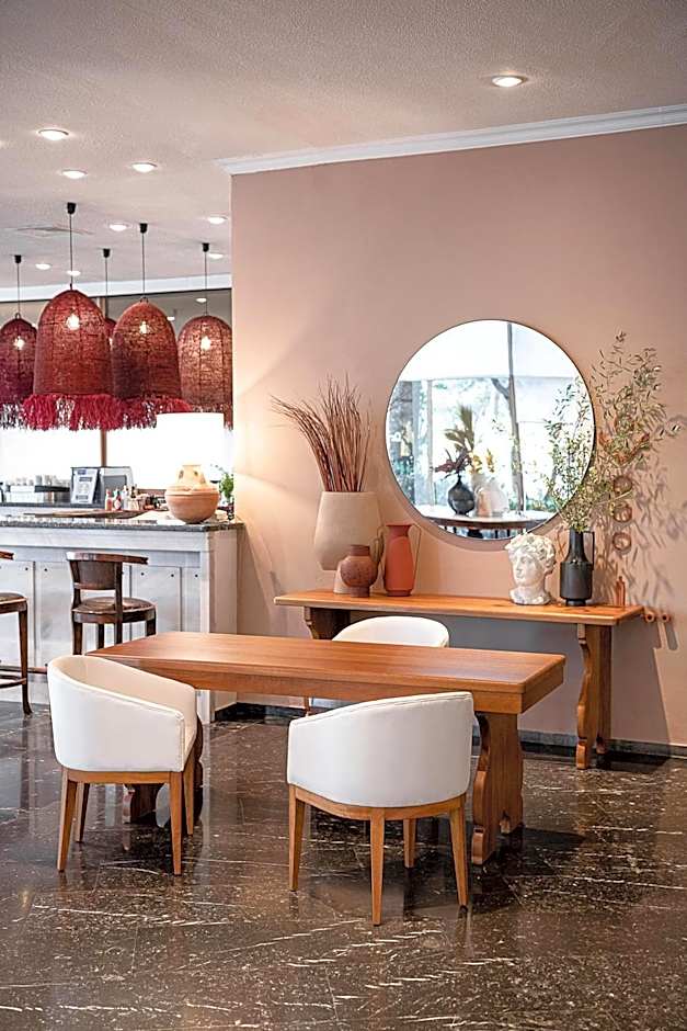 Leptos Panorama Hotel