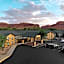 Slackline Moab, Outset Collection by Hilton