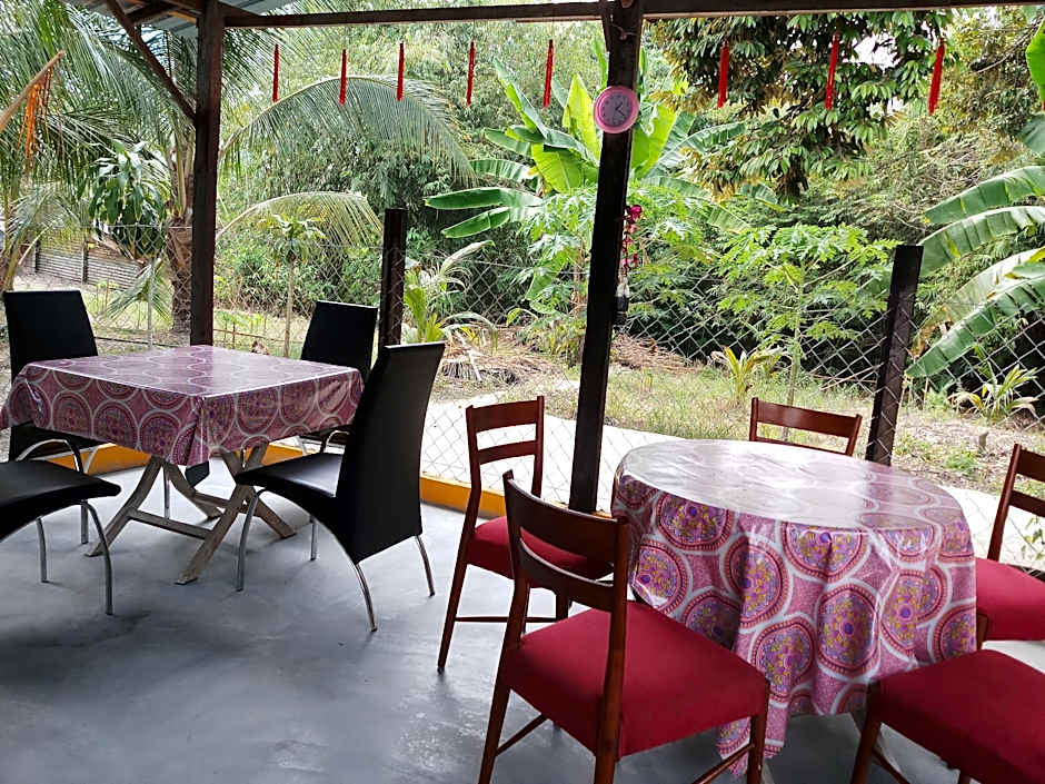Tony's Guesthouse
