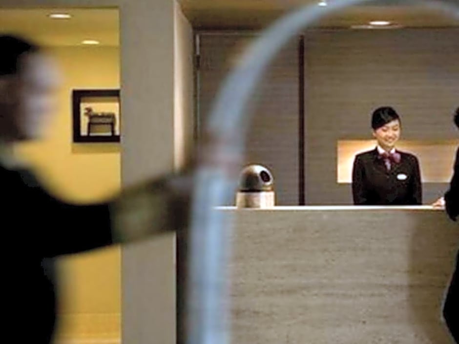 Hotel Santika Pandegiling Surabaya