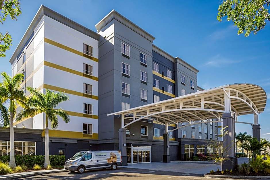 DoubleTree by Hilton Sarasota Bradenton Airport