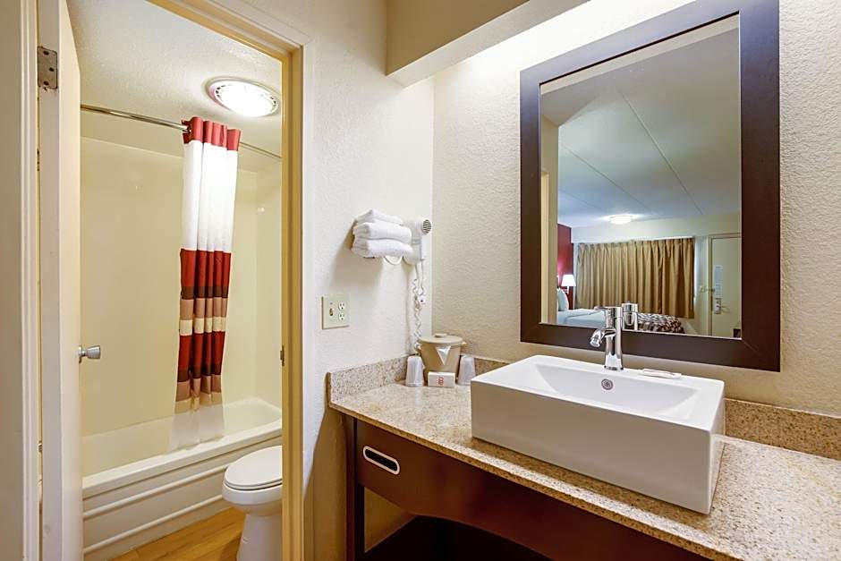 Red Roof Inn Grand Rapids Airport