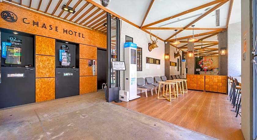 CHASE Hotel