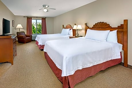 Two Bedroom Suite with One King and Two Queen Beds - Non-Smoking