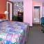 Maverick Motel - Modern Renovated Motel