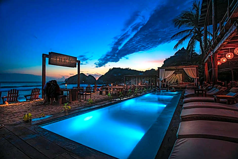 Hotel Nude Zipolite & beach club