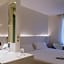 Pol & Grace Hotel