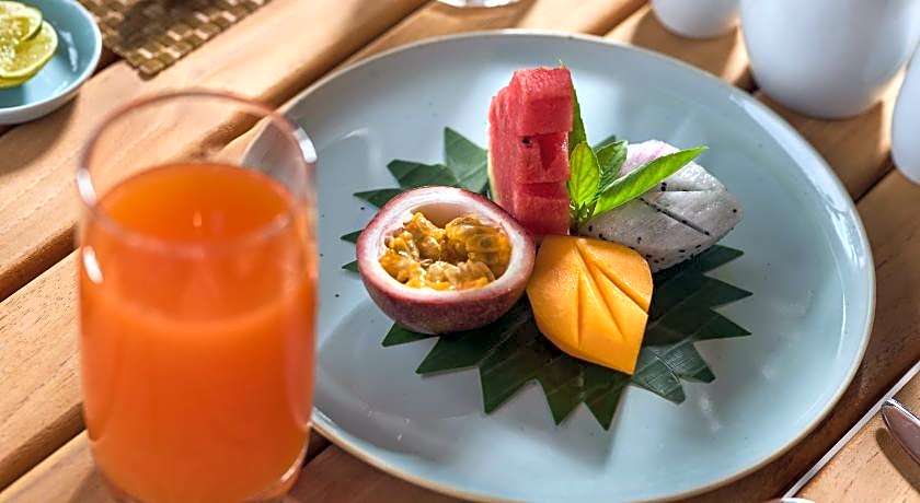 Angkor Green Garden by Dara