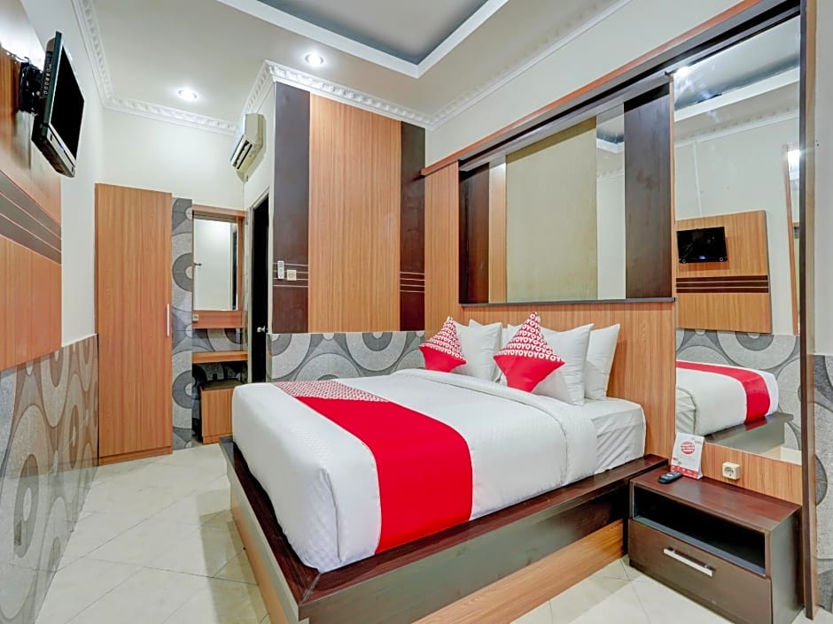 OYO 90131 Liberty Guest House
