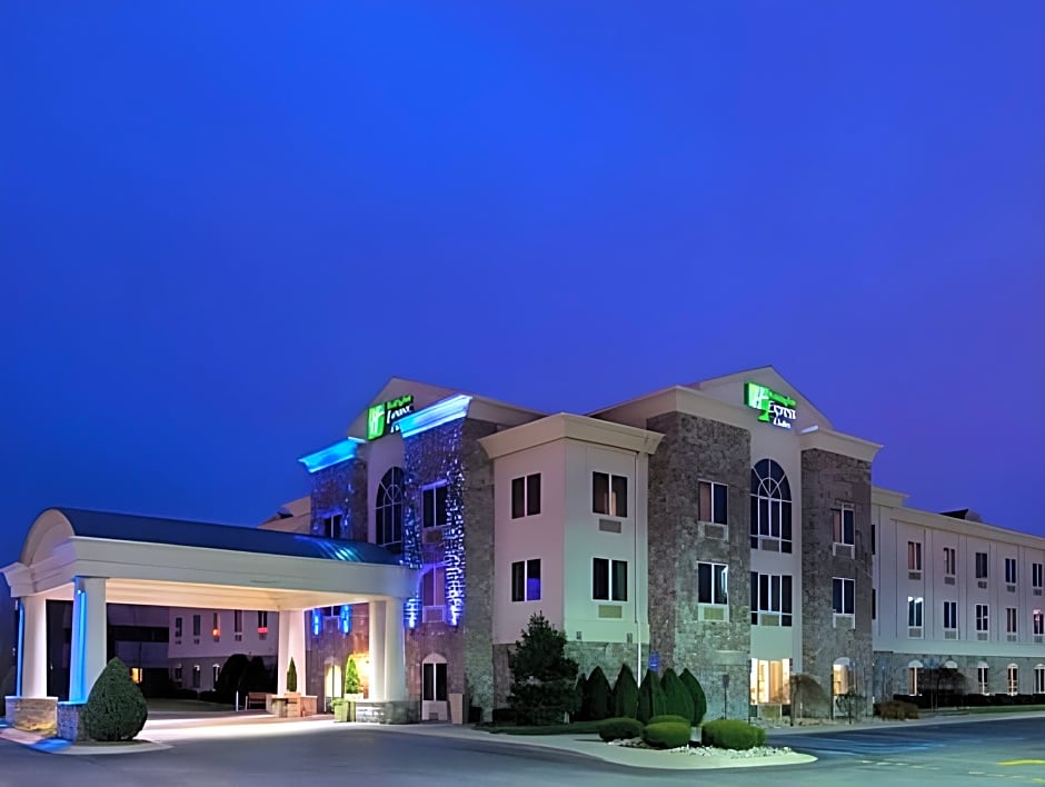 Holiday Inn Express Hotel & Suites Saginaw