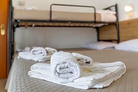 Classic Quadruple Room