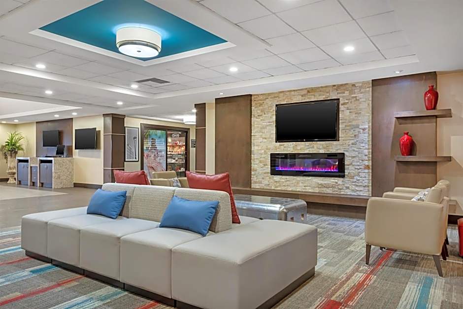 Best Western Plus Port O'Call Hotel