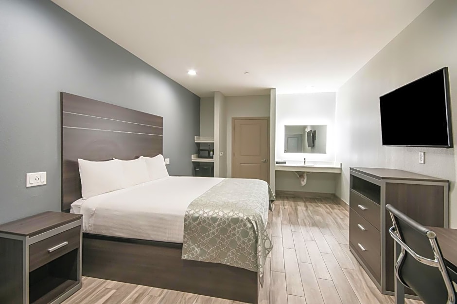 Americas Best Value Inn & Suites Northeast Houston I-610