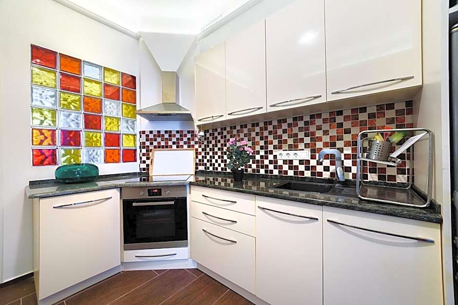 Downtown Buda Homes Relax