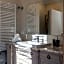 La Fabrique à Poupées - Chambres et Appartements de charme au coeur de Menton