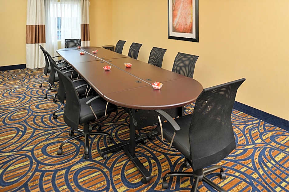 Holiday Inn Express & Suites Peekskill-Lower Hudson Valley By IHG