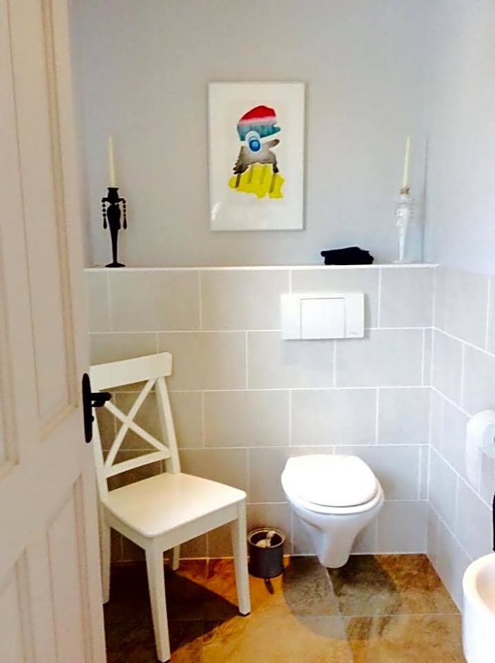 Holland House F94DP26