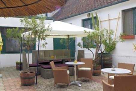 Turmhof Breitenbrunn