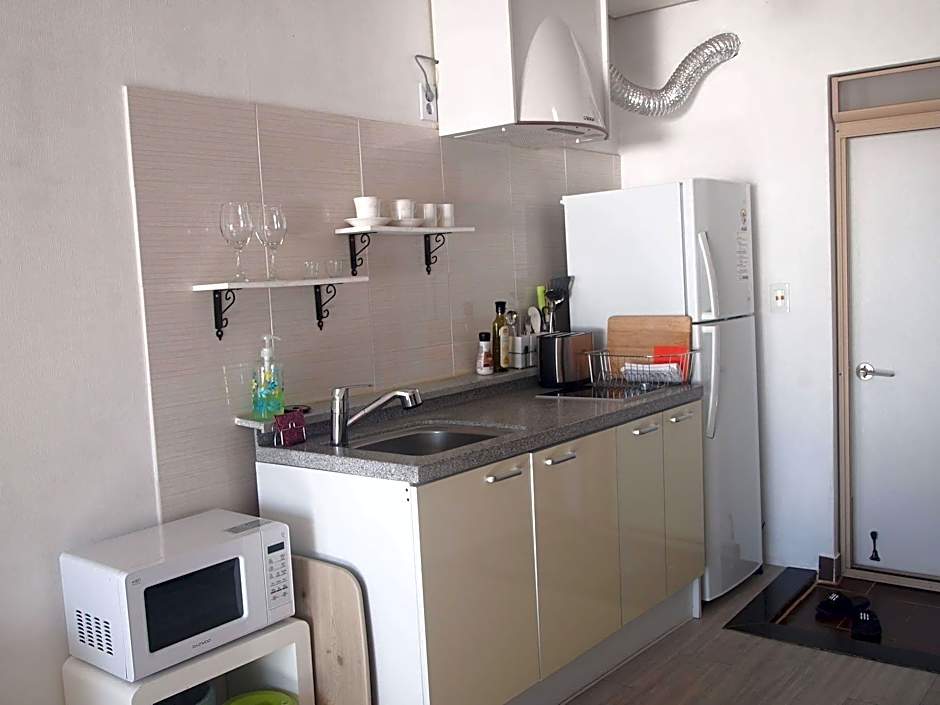 Whales Dream Pension