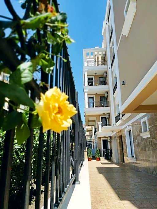 DELUXE Beach Apartment in Sveti Vlas