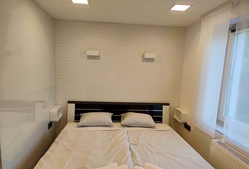 AQUA SOLAR APARTMANHÁZ