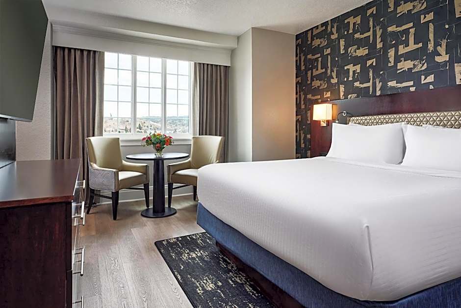 Hotel Alex Johnson Rapid City, Curio Collection by Hilton