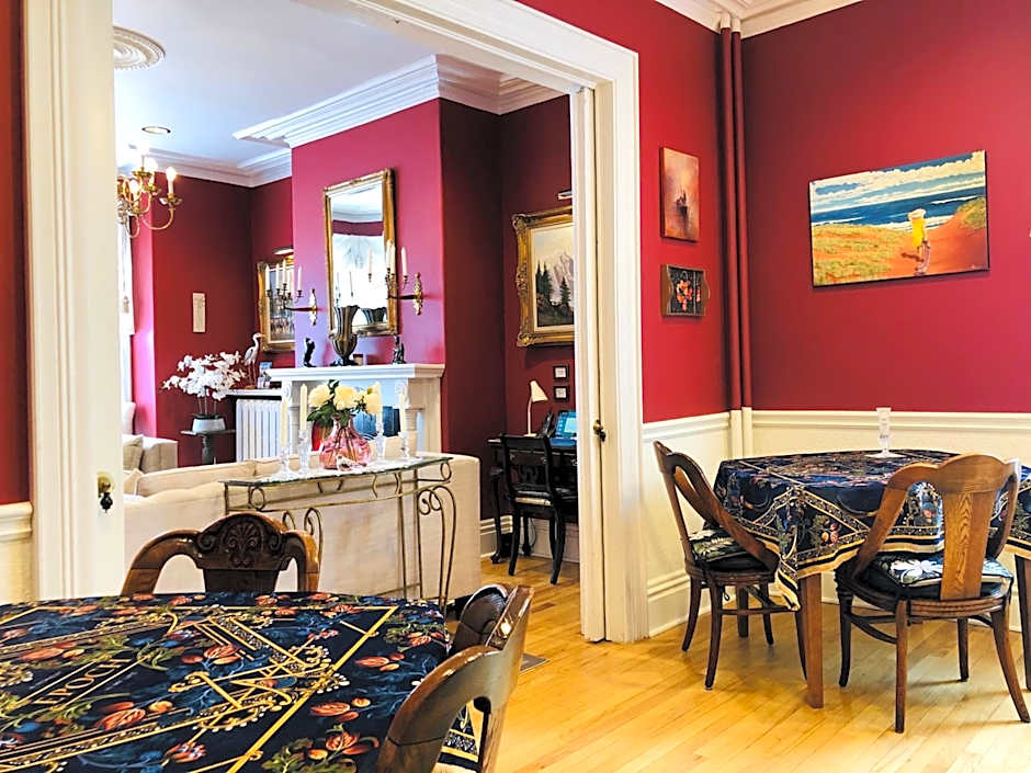 Charlotte's Rose Inn