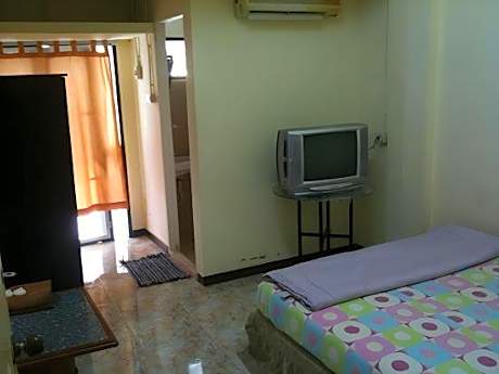 Double Bed