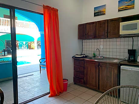 Studio (2 Adults)