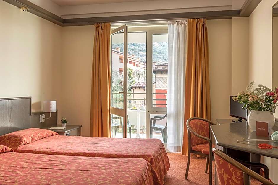 Hotel Drago - Garda Lake Collection