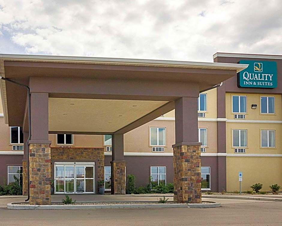 Quality Inn & Suites Minot North