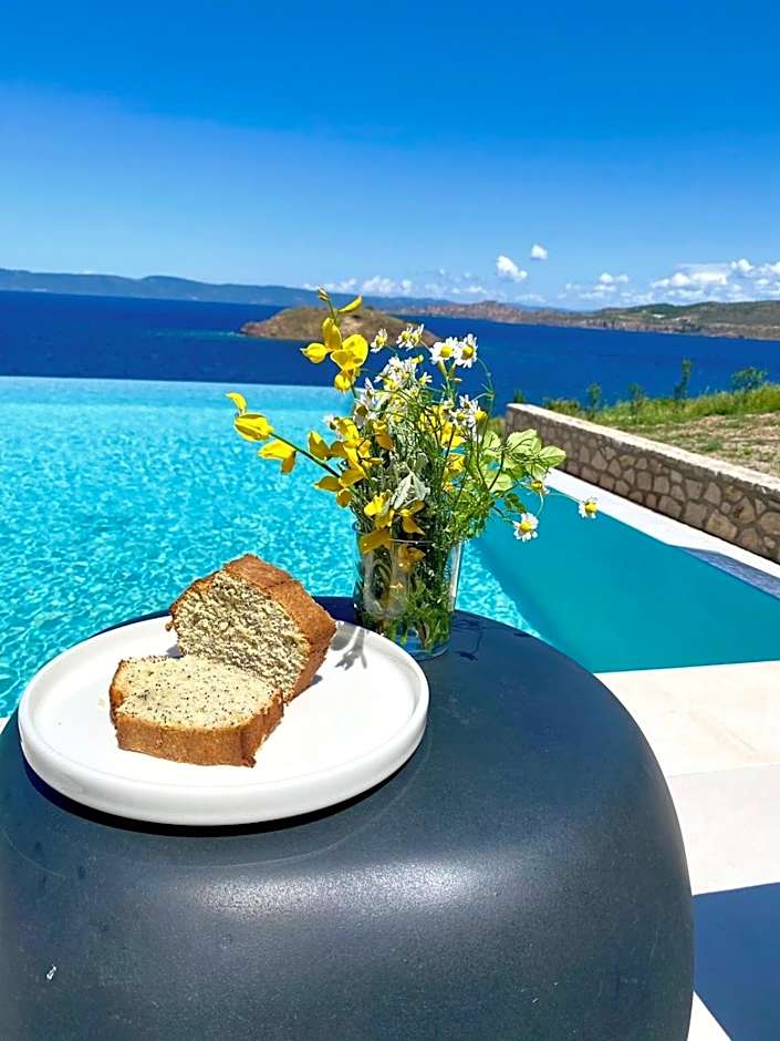 Eleia Seafront Rooms & Villas