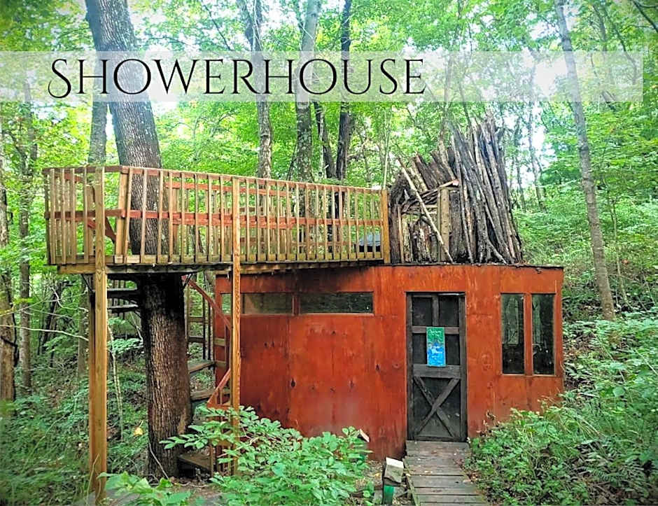 Lost River Hostel
