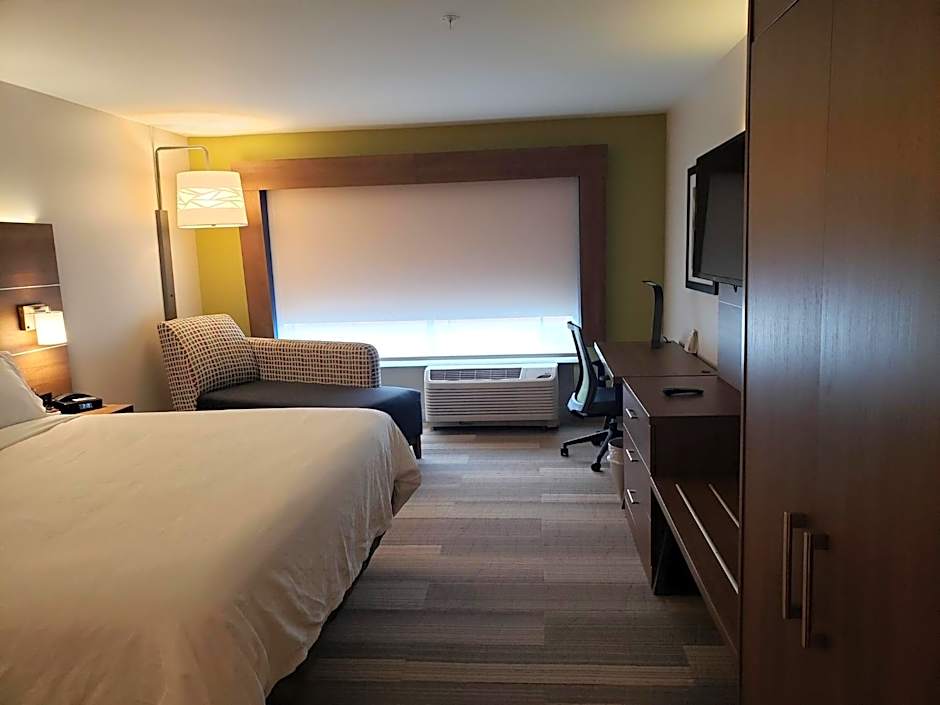 Holiday Inn Express And Suites Nashville North - Springfield By IHG