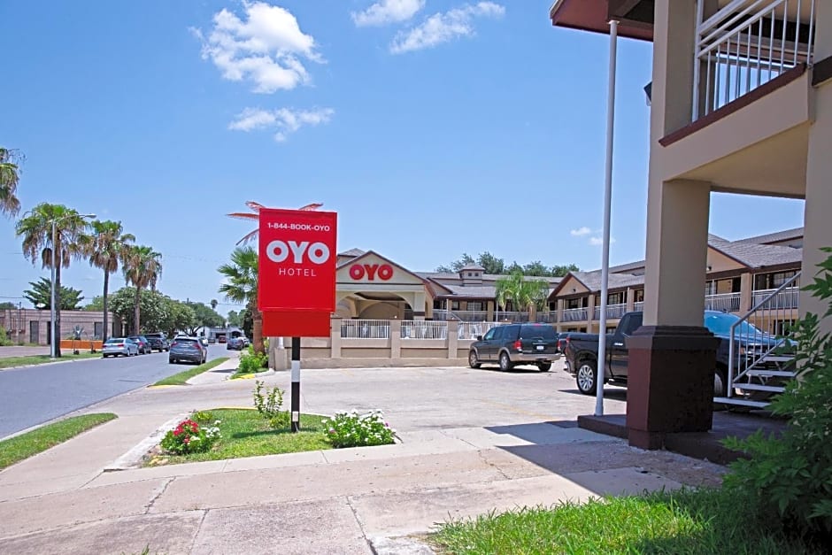 OYO Hotel McAllen Airport South - 1 mi from McAllen Medical Center