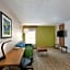 Holiday Inn Express & Suites Milton East I-10 By IHG