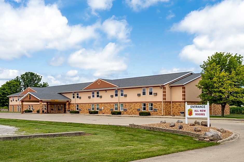 Super 8 by Wyndham Mattoon