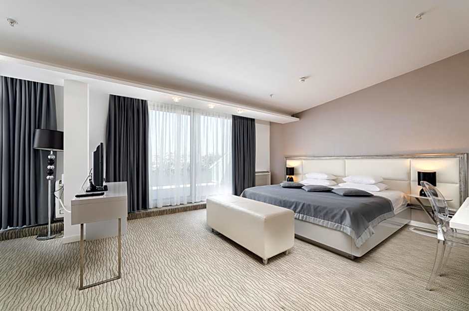 Hotel Aurel