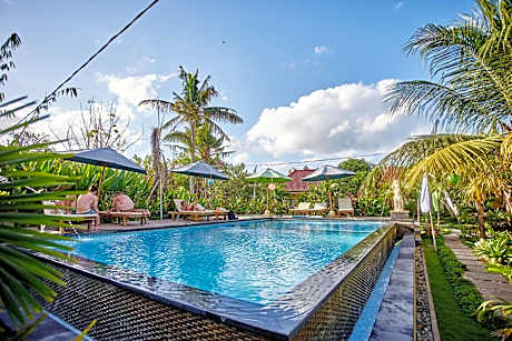 Taos House Lembongan By DeWizZ Management