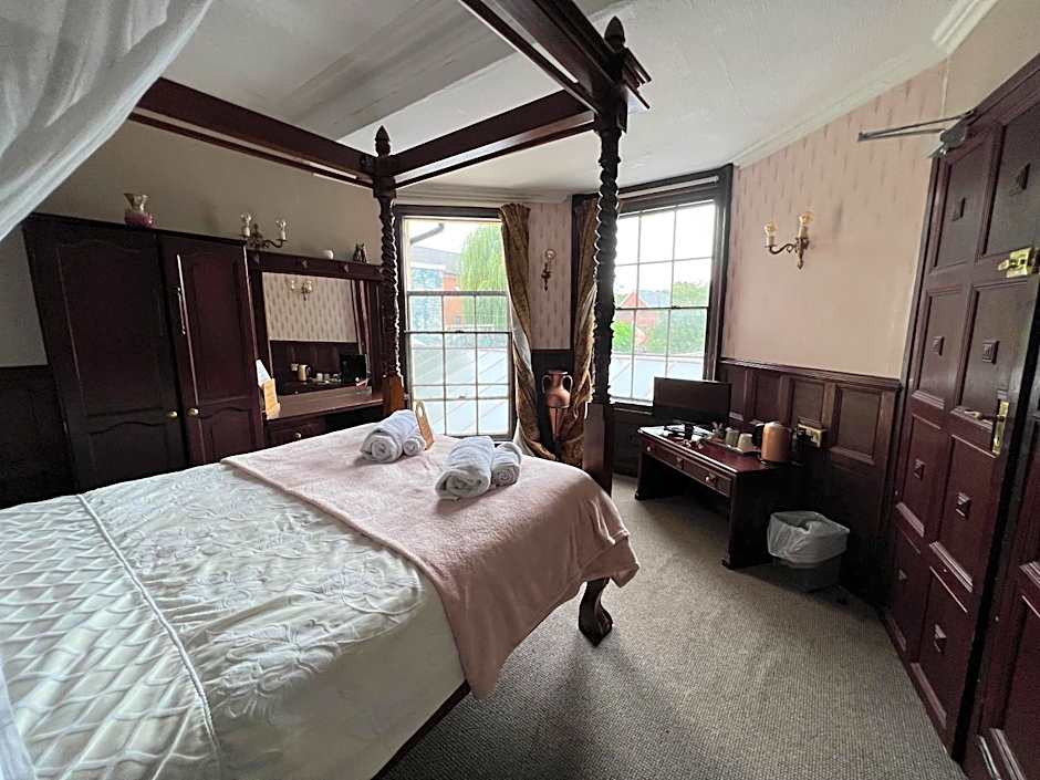 Georgian House Hotel