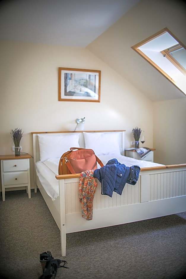 Imola Udvarház Dessert Hotel