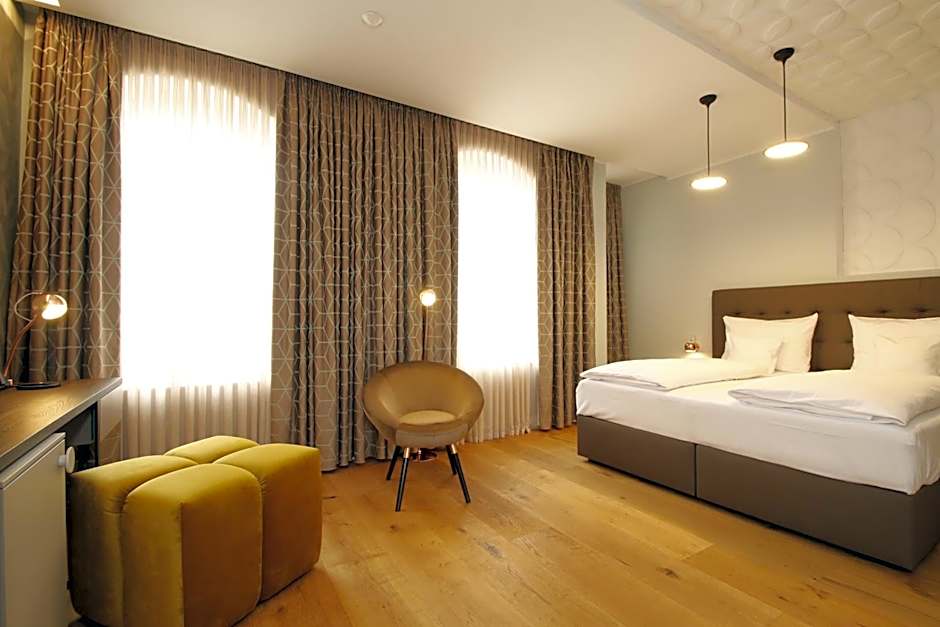 Amelie No 1 Hotel & Appartements