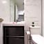 16 Studio Apartment-Hotel in Little Italy by Den Stays