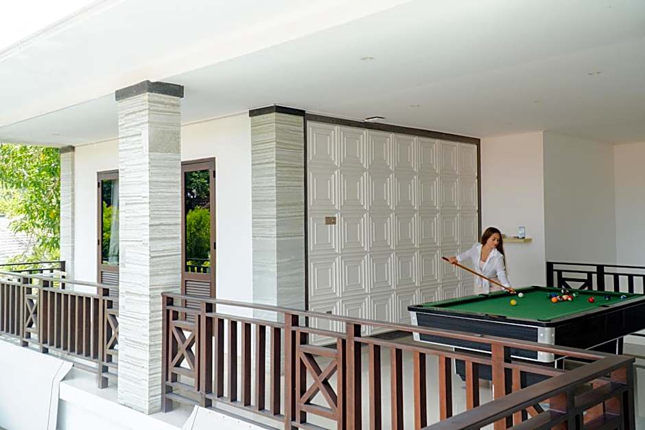 Maja Villa Batubelig by Pramana Villas