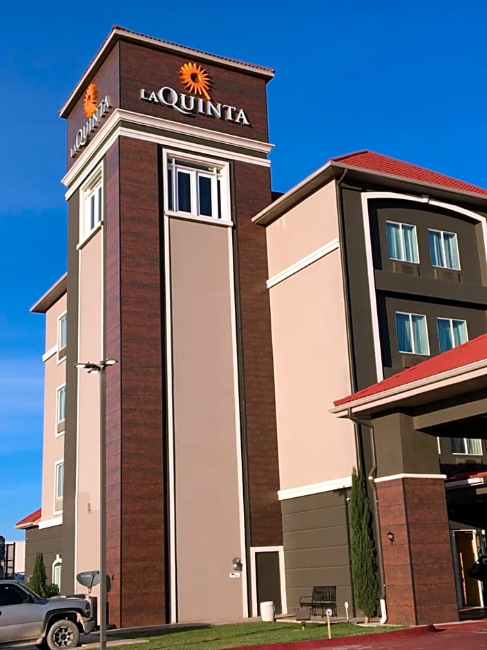 La Quinta Inn & Suites by Wyndham Brownwood