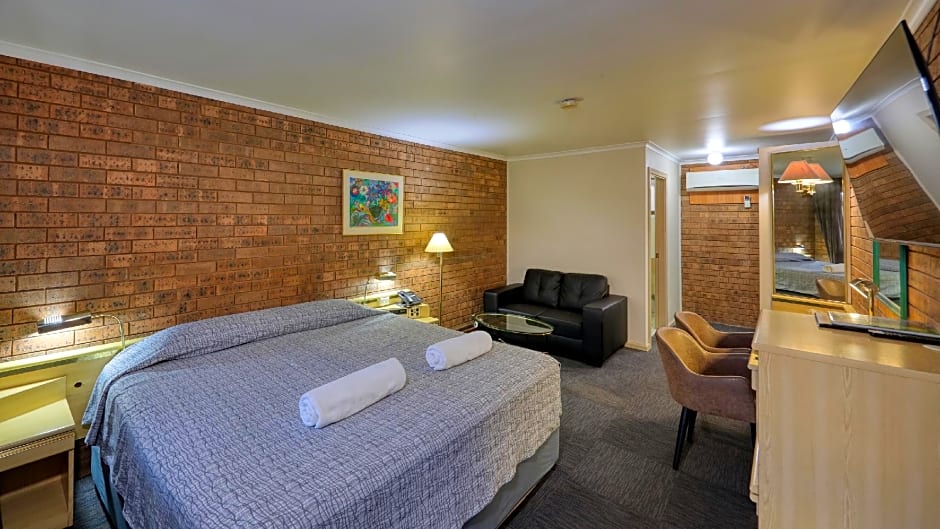 Countryman Motor Inn