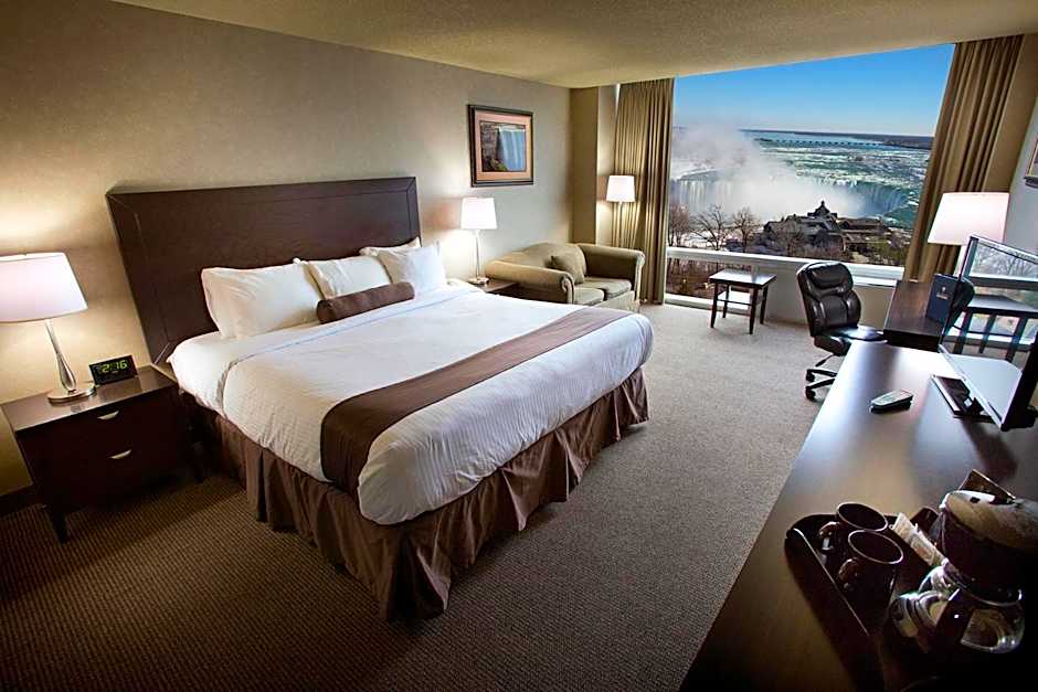 Oakes Hotel Overlooking The Falls