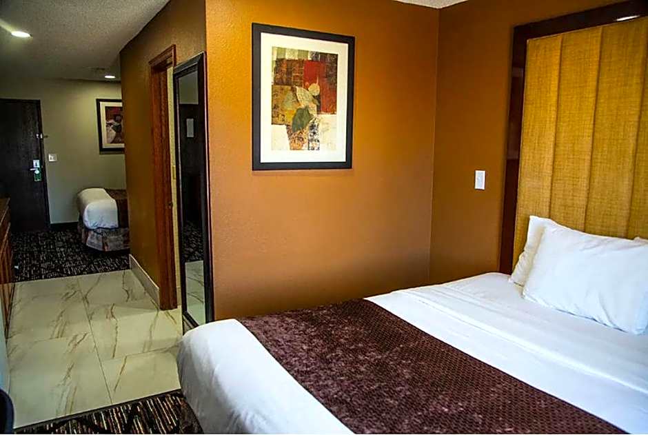 TownHouse Extended Stay Hotel Downtown